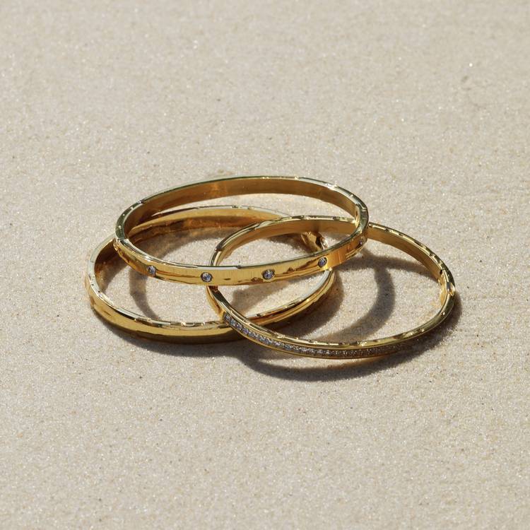 Jon Richard waterproof gold plated polished bangle - British product