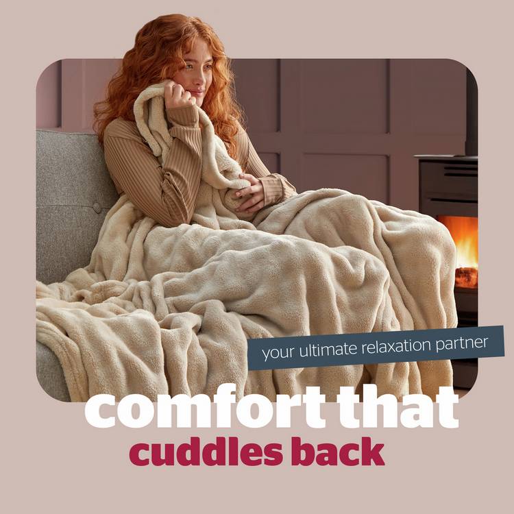 Silentnight Snugsie bubble fleece giant blanket in natural finish, UK version