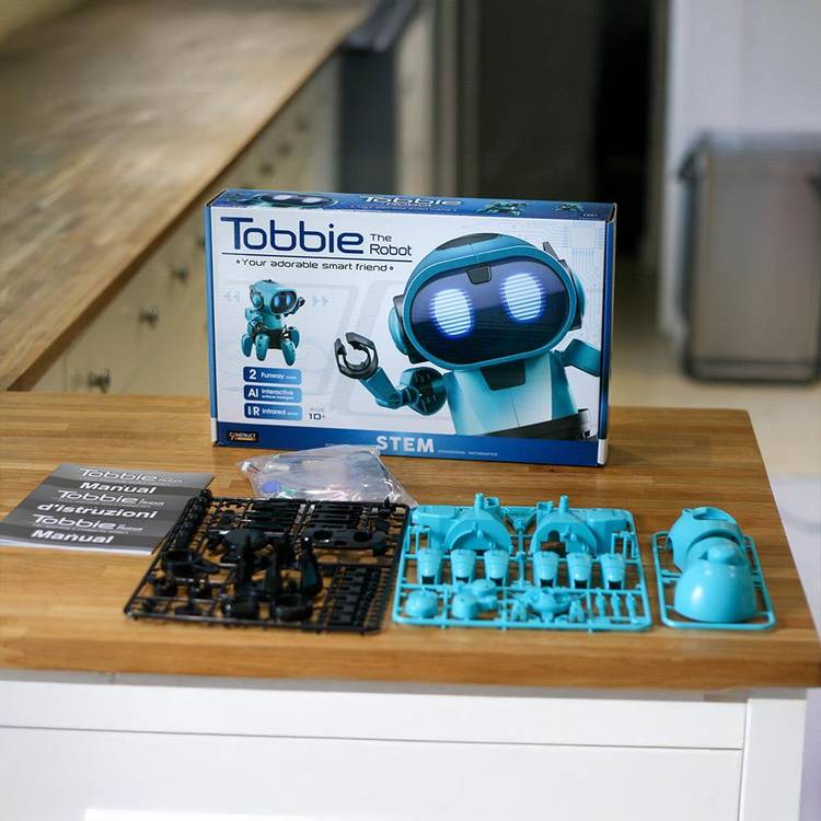 Menkind Tobbie self-guiding robot blue - British product