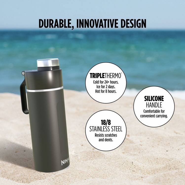 Ninja Thirsti black travel bottle 700ml - British product