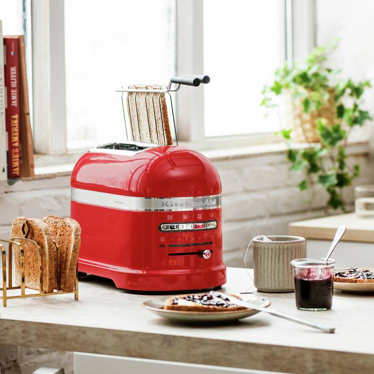 KitchenAid Artisan 2 slice toaster Empire Red, imported from the UK