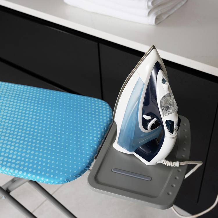 Addis ironing board medium spots 110x34cm, imported from the UK