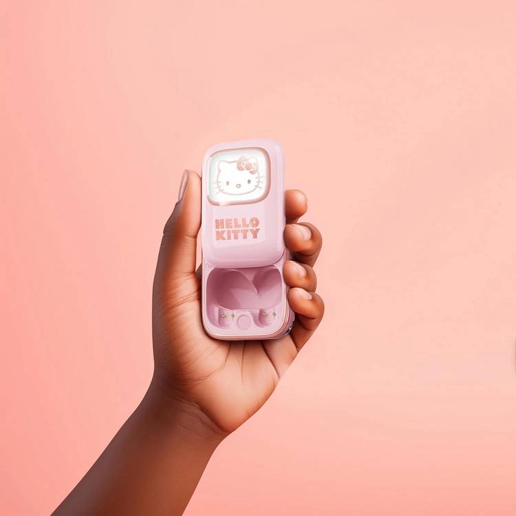 OTL Hello Kitty wireless earphones with flip case, UK version