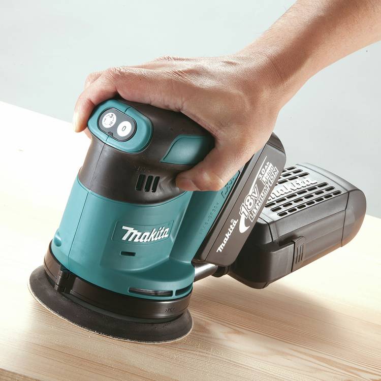 Makita cordless random orbital sander 3-speed 18V (British brand)