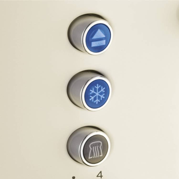 Russell Hobbs 4 slice toaster cream (British brand)