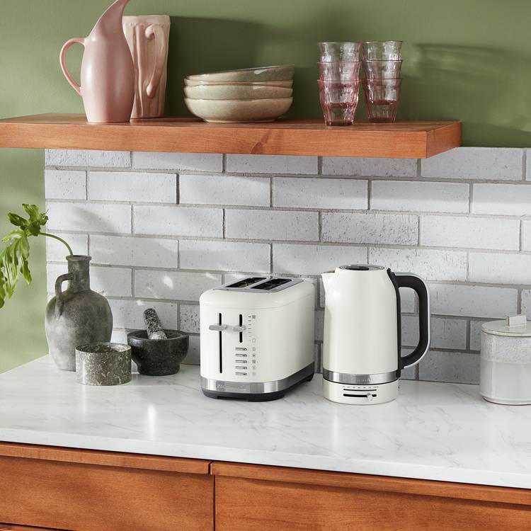 KitchenAid variable temperature kettle 1.7L white - British product