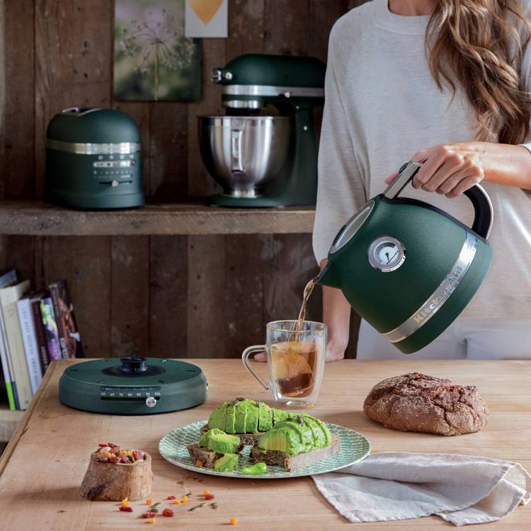 KitchenAid Artisan Kettle Pebbled Palm 1.5l (British brand)