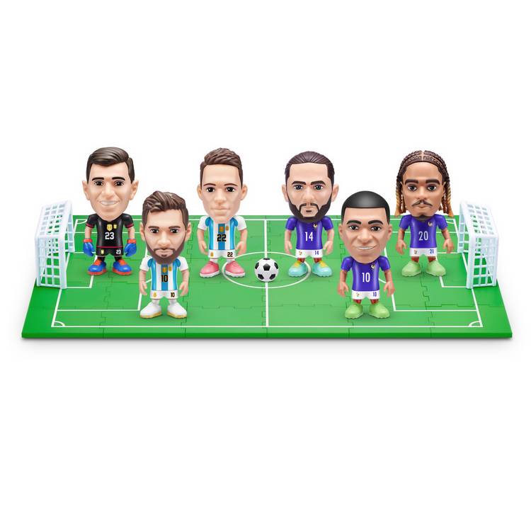 Zuru Ballers FIFA Series 1 collectable toy 9.5cm, UK version