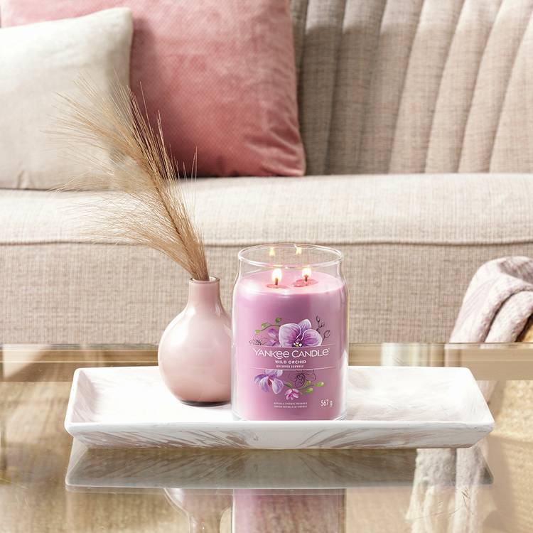 Yankee Candle scented candle Wild Orchid 567g (British brand)