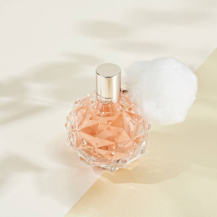 Ariana Grande Ari eau de parfum 100ml (British brand)