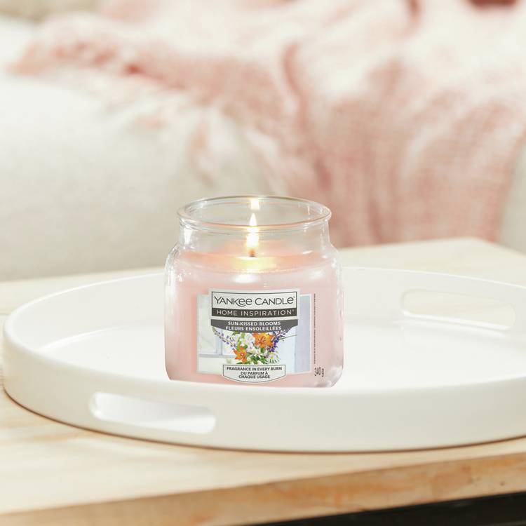 Yankee Candle medium jar candle Sunkissed Blooms, imported from the UK
