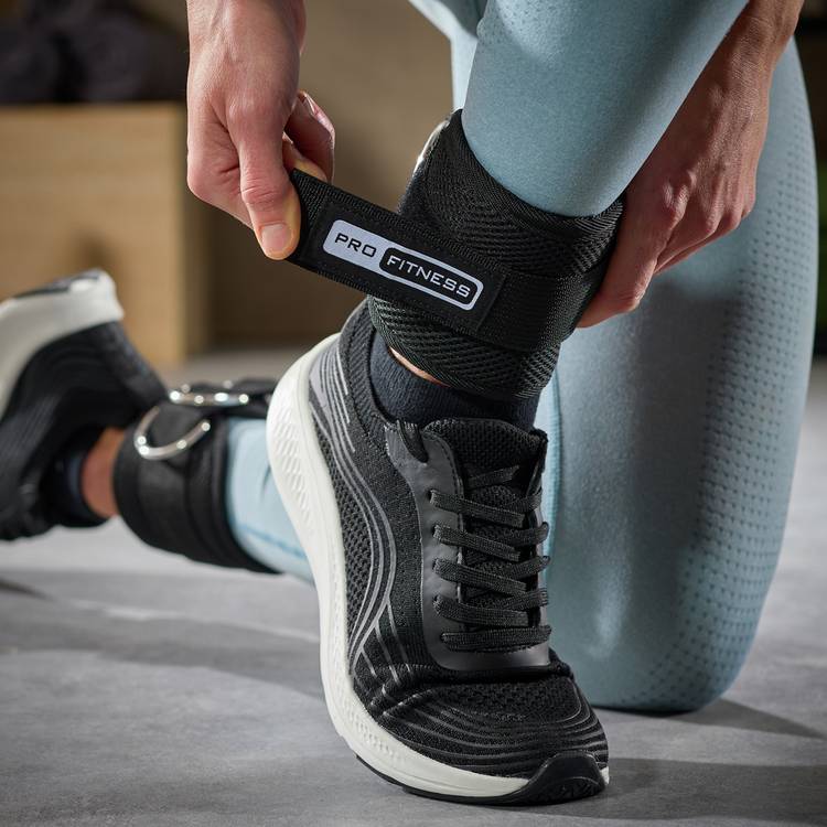 Pro Fitness ankle strap with steel D-ring, British product