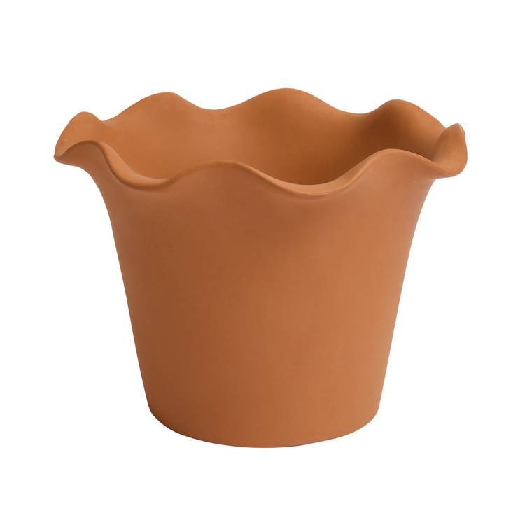 Habitat scalloped clay planter 28.5cm, UK version