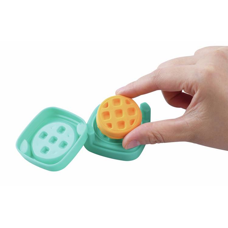 Chad Valley Cupcake Making Playset, imported from the UK