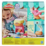 Play-Doh Donut Bakery playset for creative doughnut making (British brand)