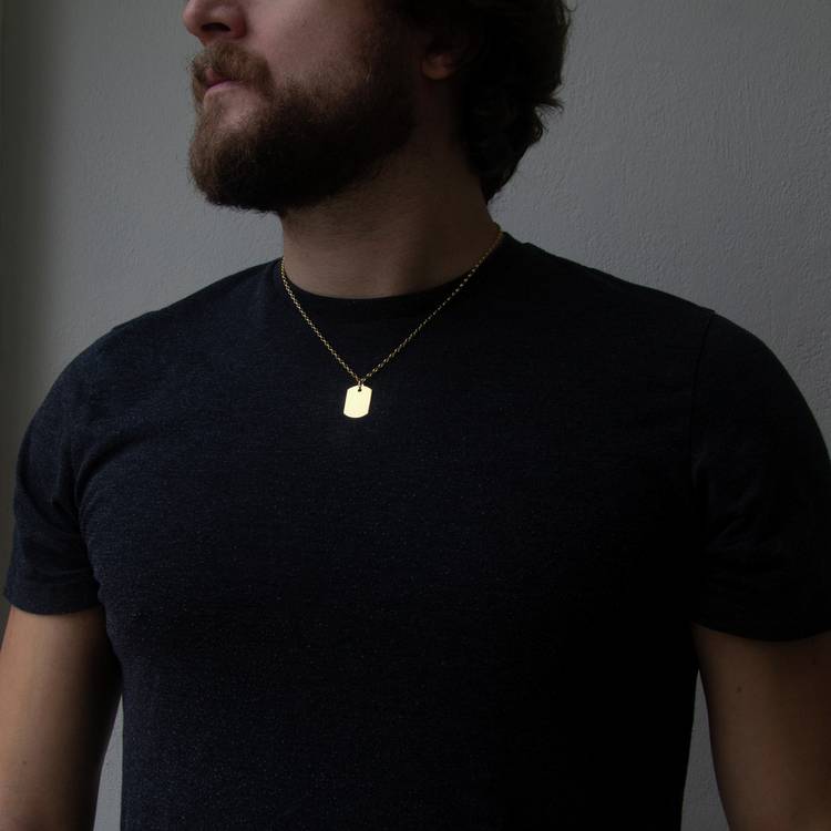 Revere 9ct gold dog tag pendant necklace (British brand)