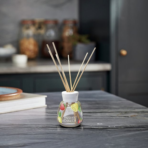 Yankee Candle reed diffuser Iced Berry Lemonade 100ml (British brand)