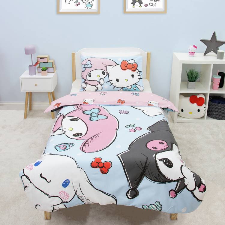 Hello Kitty single bedding set with panel print (British brand)