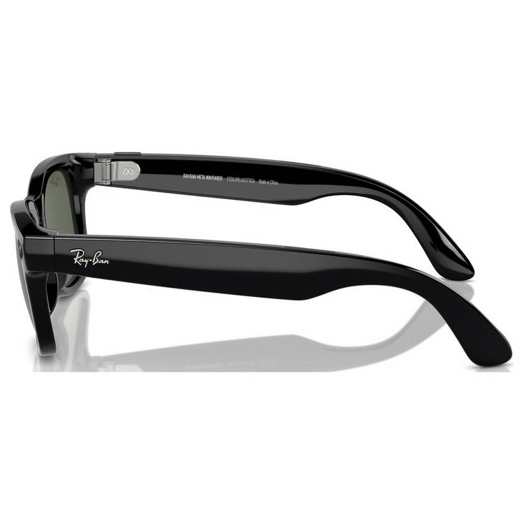 Ray-Ban Wayfarer Large smart glasses shiny black frame green lens, UK version