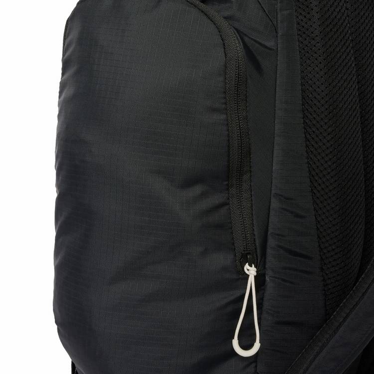 Berghaus Arrow U30 30L backpack, imported from the UK