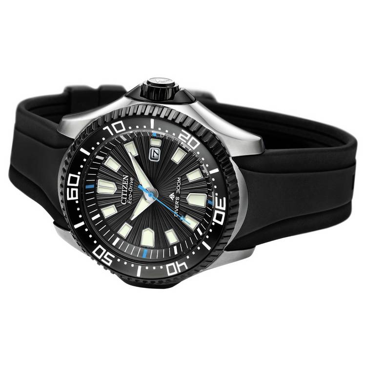 Citizen Eco-Drive diver watch black silicone strap, imported from the UK