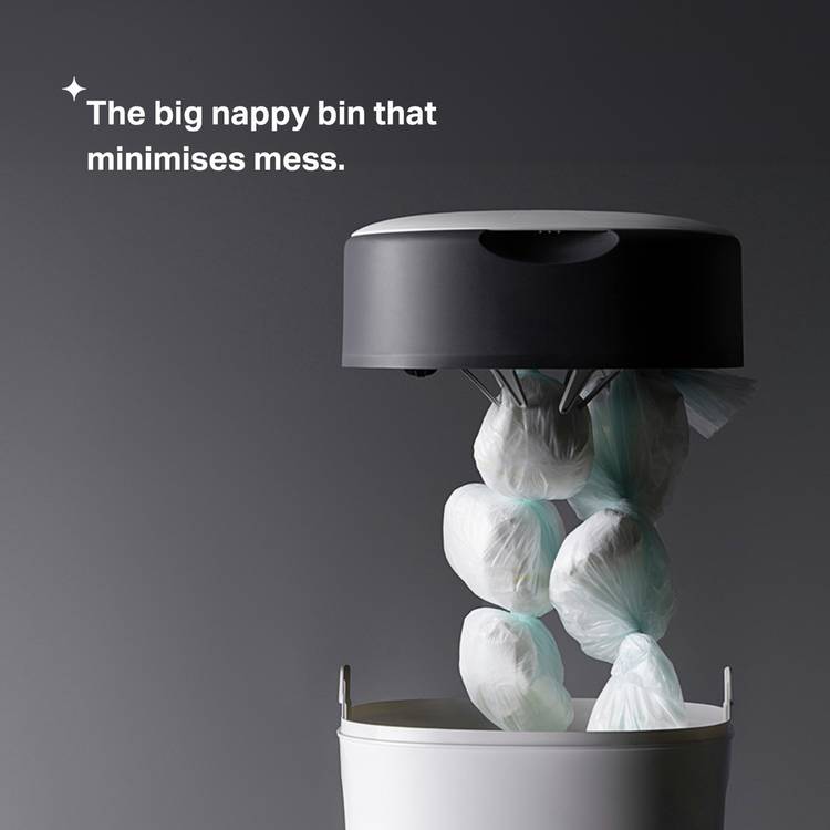 Tommee Tippee Twist & Click XL nappy bin - British product