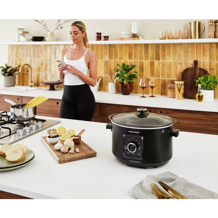 Morphy Richards Easy Time 3.5L black slow cooker, imported from UK