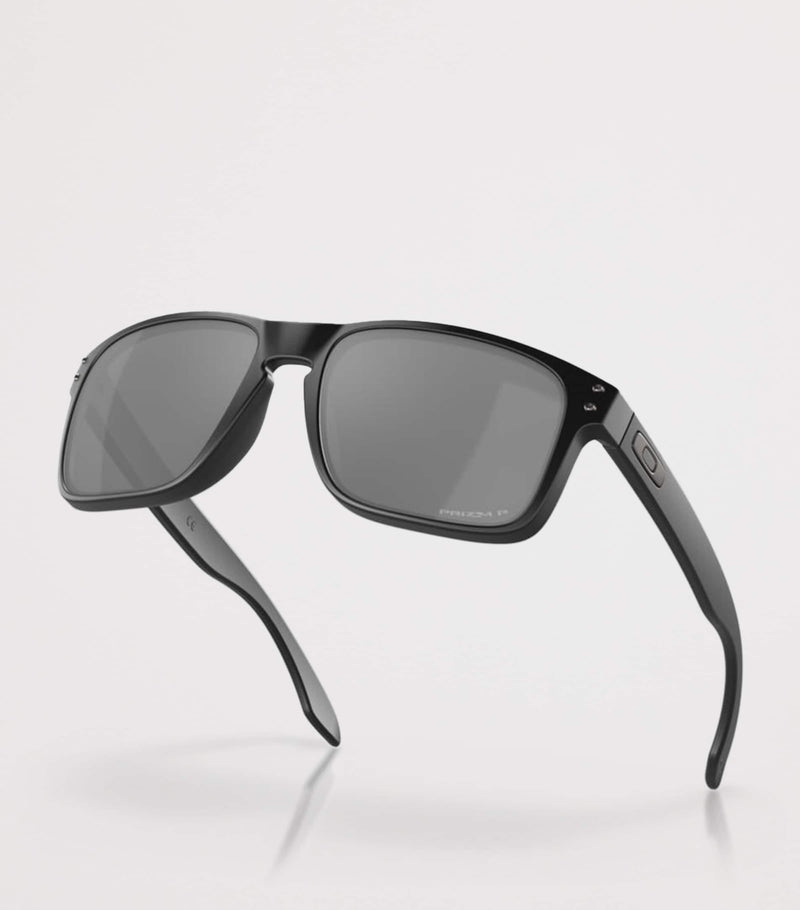 Oakley Holbrook square polarized sunglasses (British brand)