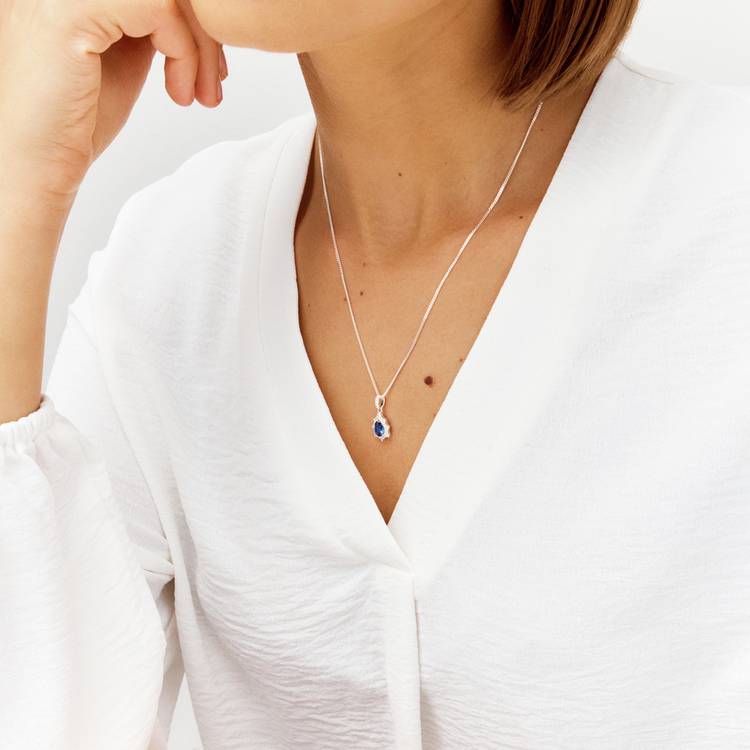 Revere sterling silver sapphire pendant necklace with 18 inch chain, imported from the UK