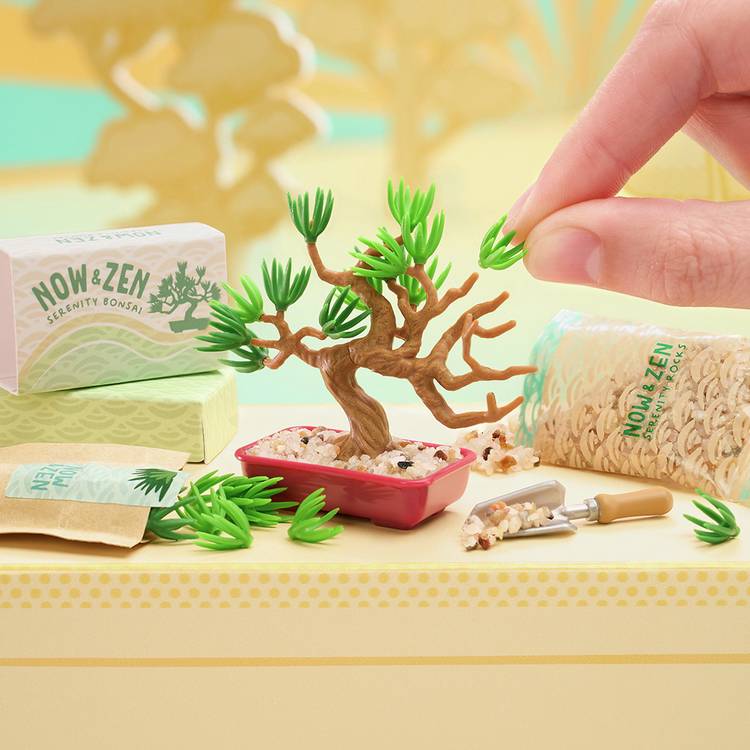 MGA Miniverse Make It Mini Nature surprise ball, UK version