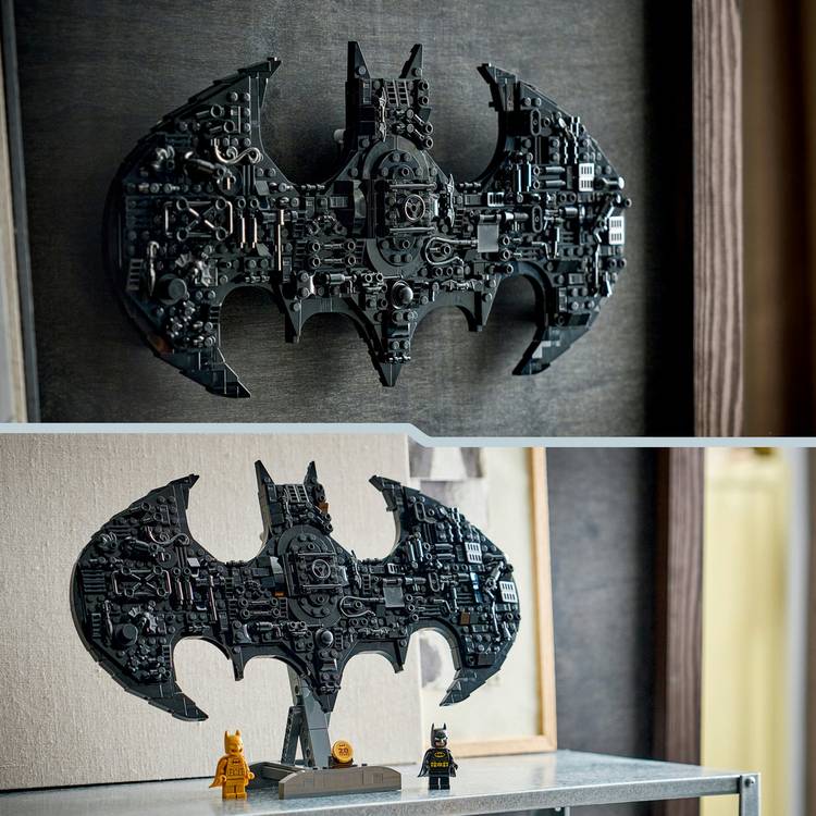 LEGO Batman Logo building set 678 pieces, UK version
