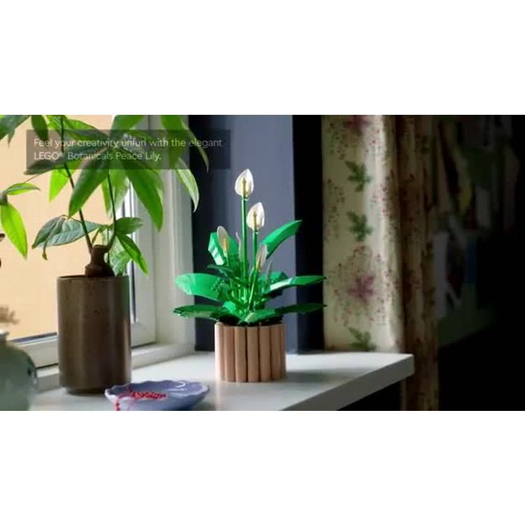 LEGO Botanicals Peace Lily building set 474 pieces (British brand)