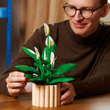 LEGO Botanicals Peace Lily building set 474 pieces (British brand)