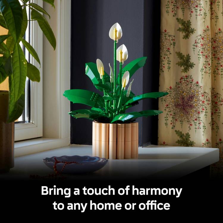 LEGO Botanicals Peace Lily building set 474 pieces (British brand)