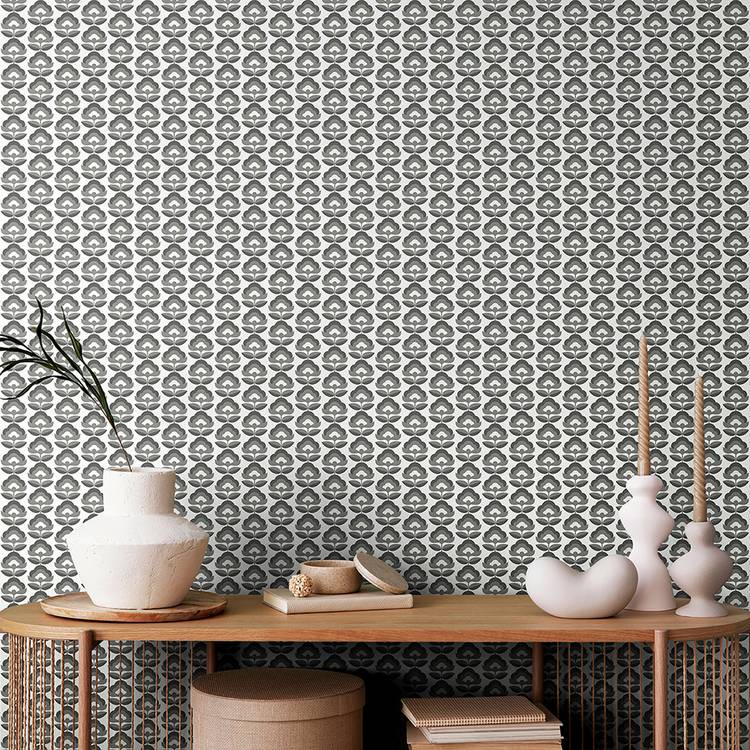 Hoopla Walls Retro Flower Charcoal Wallpaper roll, UK version