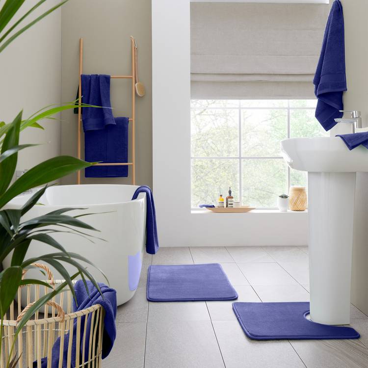 Catherine Lansfield anti bacterial hand towel navy 50x85cm - British product