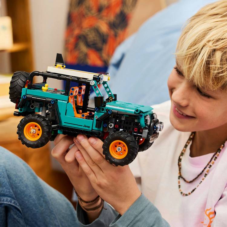 LEGO Technic 42227 Jeep model kit, imported from the UK