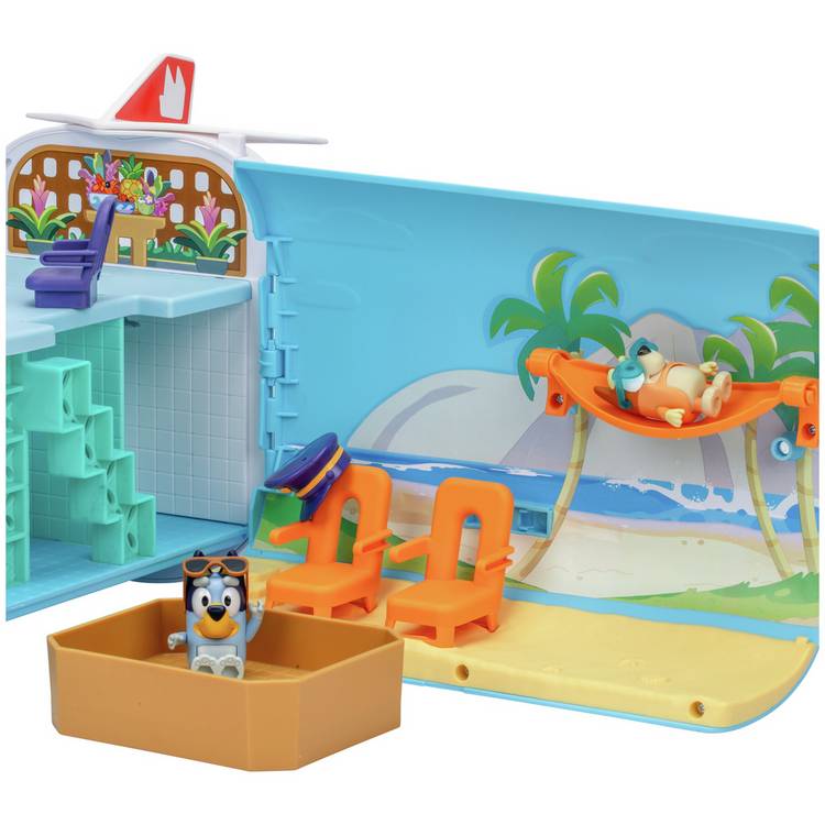 Bluey 3-in-1 airplane transforming playset with figures - British product