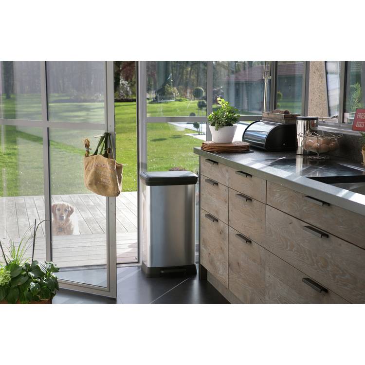 Curver silver pedal bin 50L, UK version