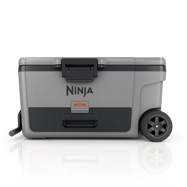 Ninja FrostVault wheeled cooler 61L - British product