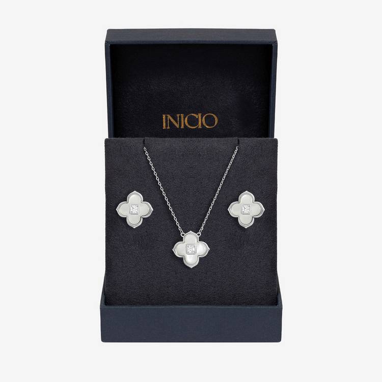 Inicio diamond cut clover pendant and earrings gift set (British brand)