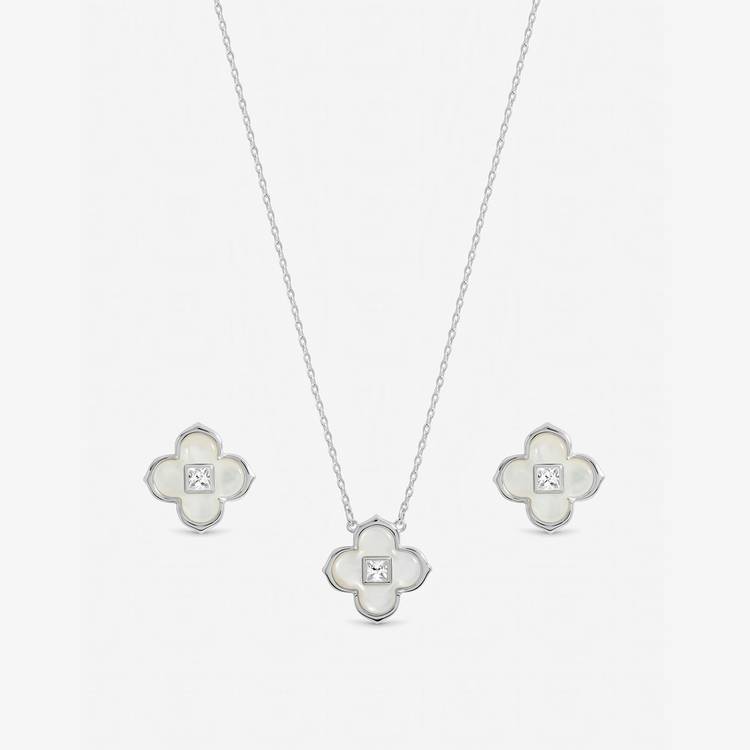 Inicio silver plated mother of pearl clover jewellery set, imported from the UK