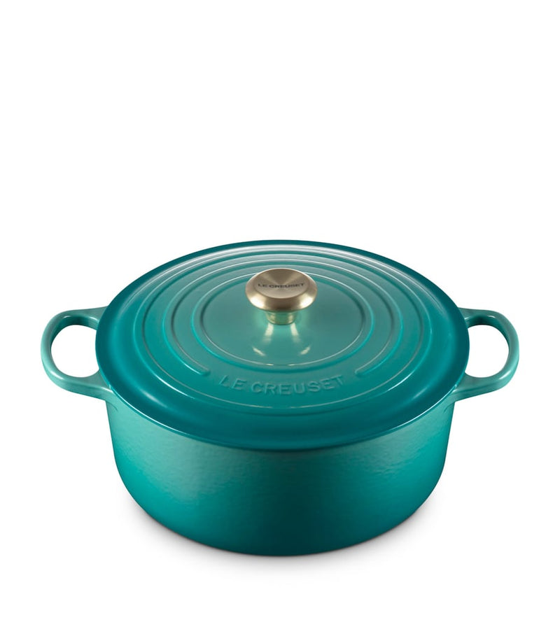 Le Creuset 28cm cast iron round casserole dish - British product