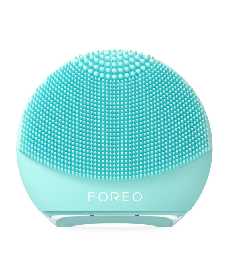 Foreo Luna 4 Play facial cleansing brush - British product