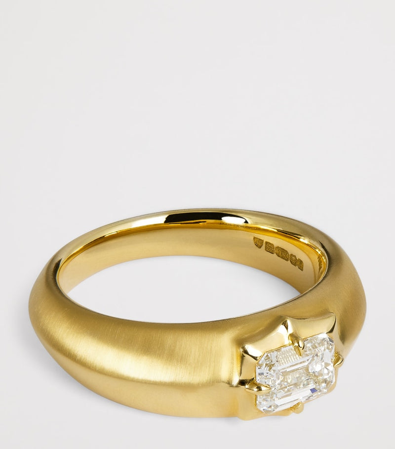 Jade Trau yellow gold diamond Frankie Vanguard ring 6mm - British product