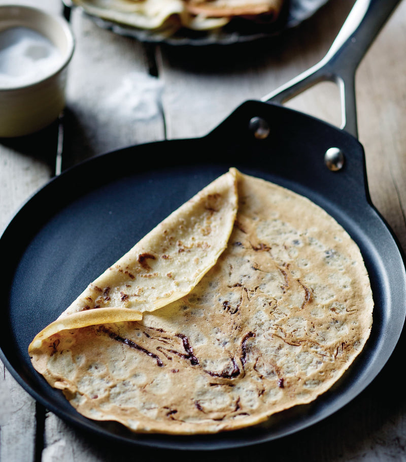 Le Creuset toughened non-stick crepe pan 24cm, UK version