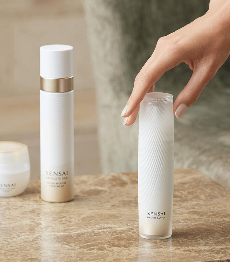 Sensai Essence Day Veil SPF moisturiser 40ml (British brand)