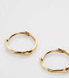 Monica Vinader MV Siren huggie earrings in yellow gold - British product