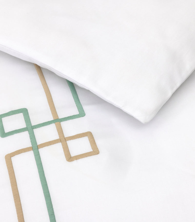 Yves Delorme Villa duvet cover in pure cotton, imported from the UK