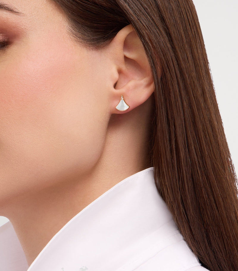 Bvlgari Divas Dream single stud earring, imported from the UK